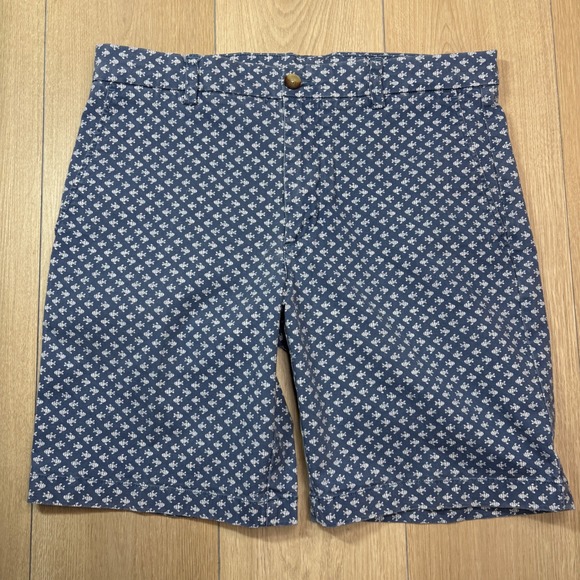 Vineyard Vines Other - Vineyard Vines Mens 32 Blue White Fish Print Breaker Shorts Preppy Nautical AOP